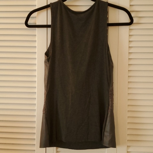 Bailey 44 Grey Tank - Picture 2 of 3